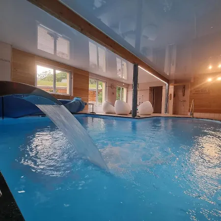 Otel Logis Restaurant De La Poste Et De Montagne