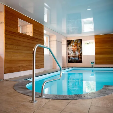 Logis Restaurant De La Poste Et De Montagne ホテル 3*