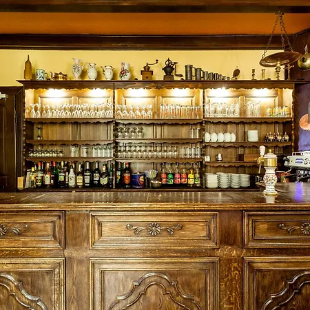 Logis Restaurant De La Poste Et De Montagne