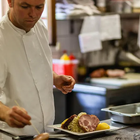 ホテル Logis Restaurant De La Poste Et De Montagne