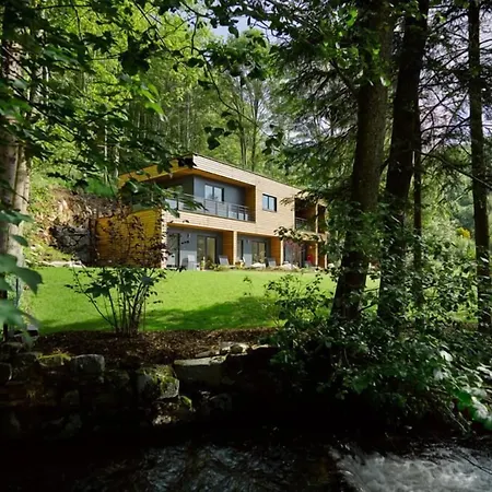 Logis Restaurant De La Poste Et De Montagne