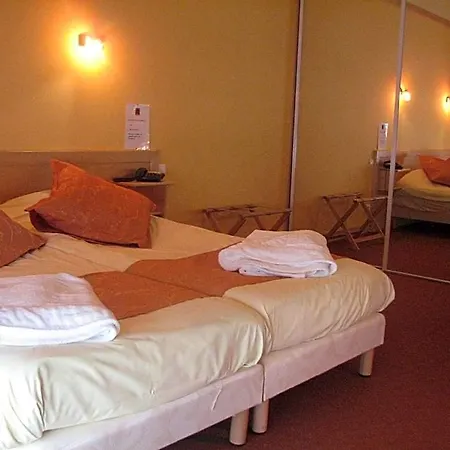 Logis Restaurant De La Poste Et De Montagne Hotel