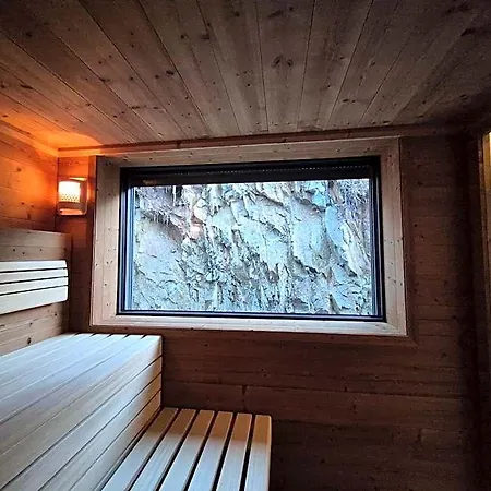 Logis Restaurant De La Poste Et De Montagne Hotel
