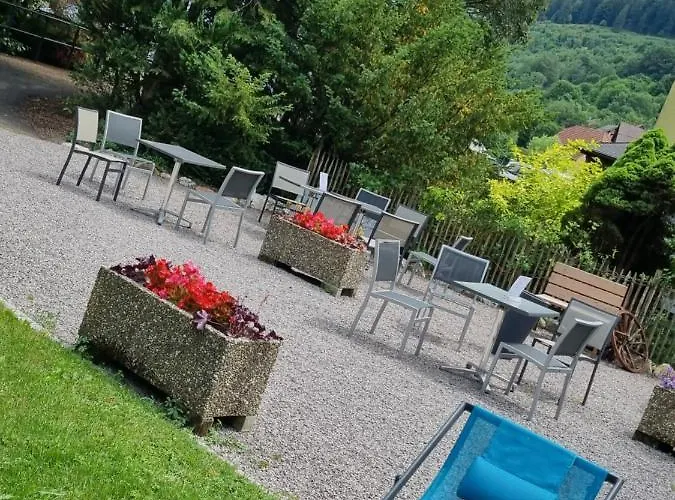 Logis Restaurant De La Poste Et De Montagne