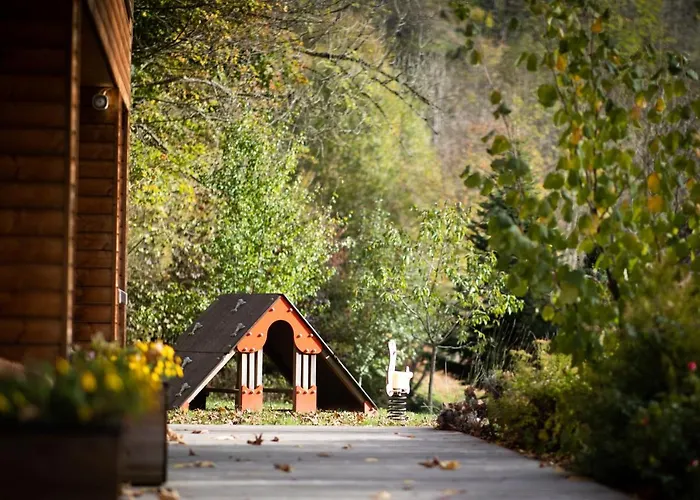 Hotel Logis Restaurant De La Poste Et De Montagne 3*