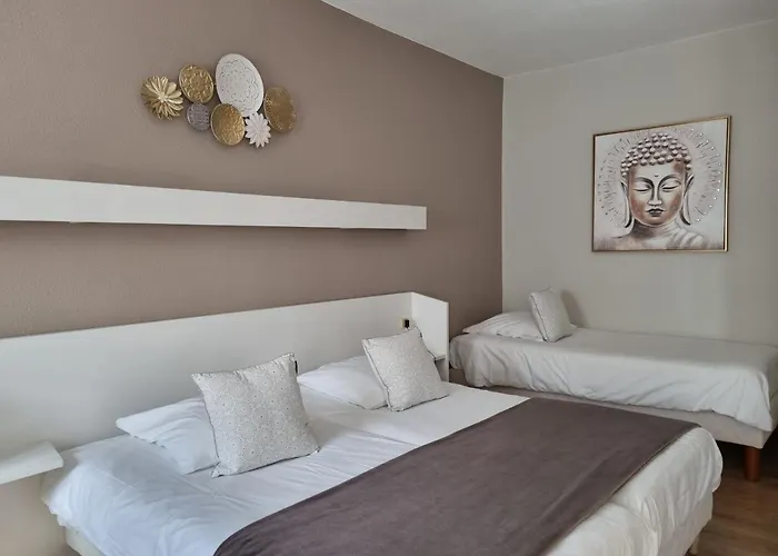 Logis Restaurant De La Poste Et De Montagne Hotel Le Bonhomme