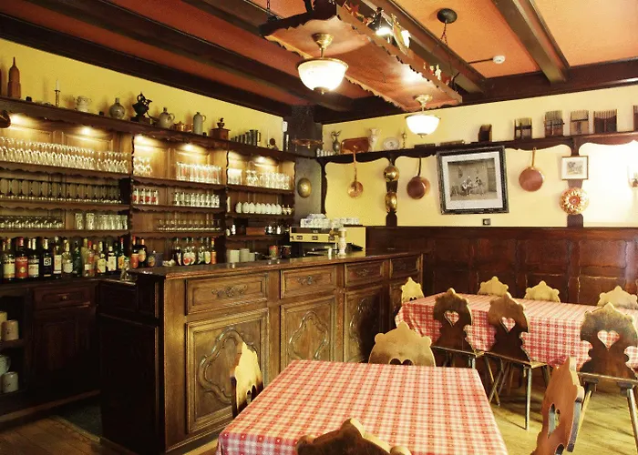 Hotel Logis Restaurant De La Poste Et De Montagne Le Bonhomme