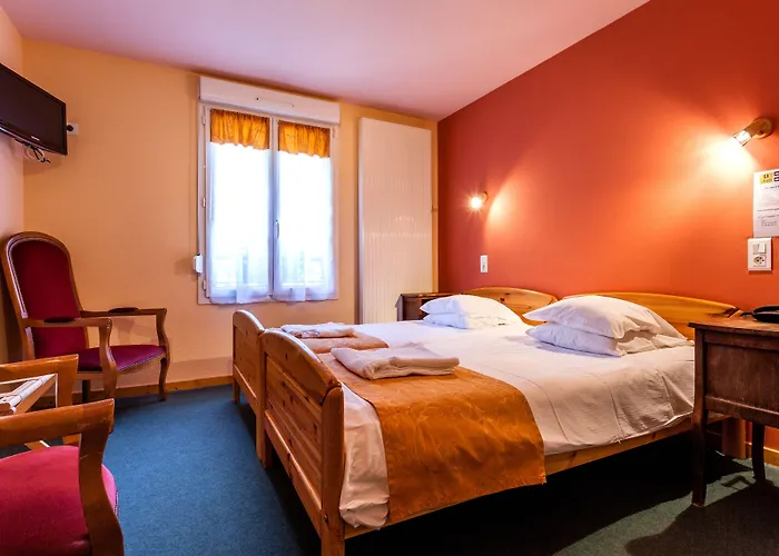 Logis Restaurant De La Poste Et De Montagne Hotel