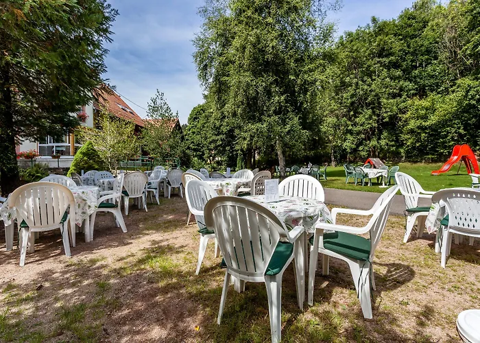 Logis Restaurant De La Poste Et De Montagne Hotel Le Bonhomme