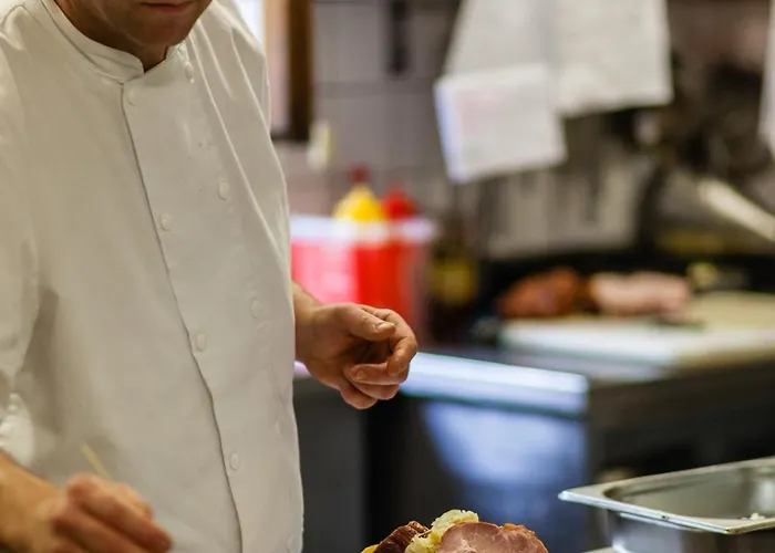 Hotel Logis Restaurant De La Poste Et De Montagne