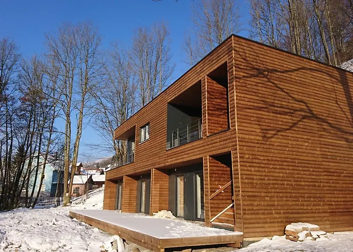 Logis Restaurant De La Poste Et De Montagne 3*