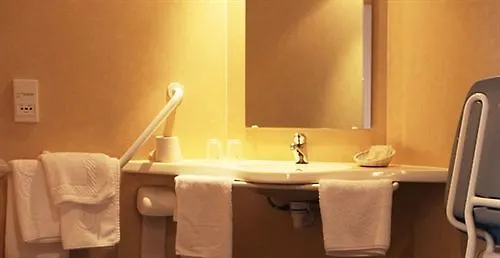 Logis Restaurant De La Poste Et De Montagne Hotel 3*