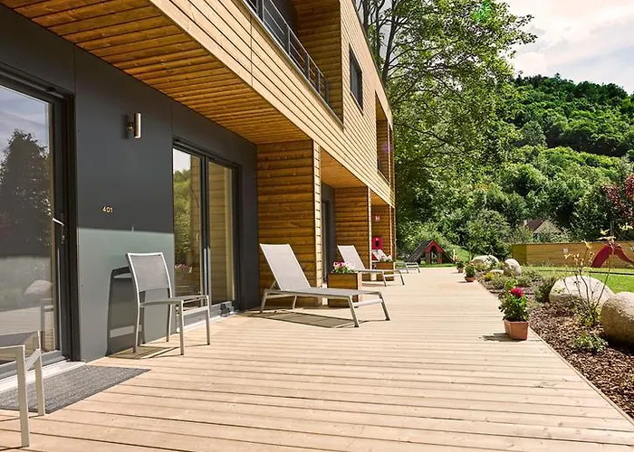 Hotel Logis Restaurant De La Poste Et De Montagne 3*